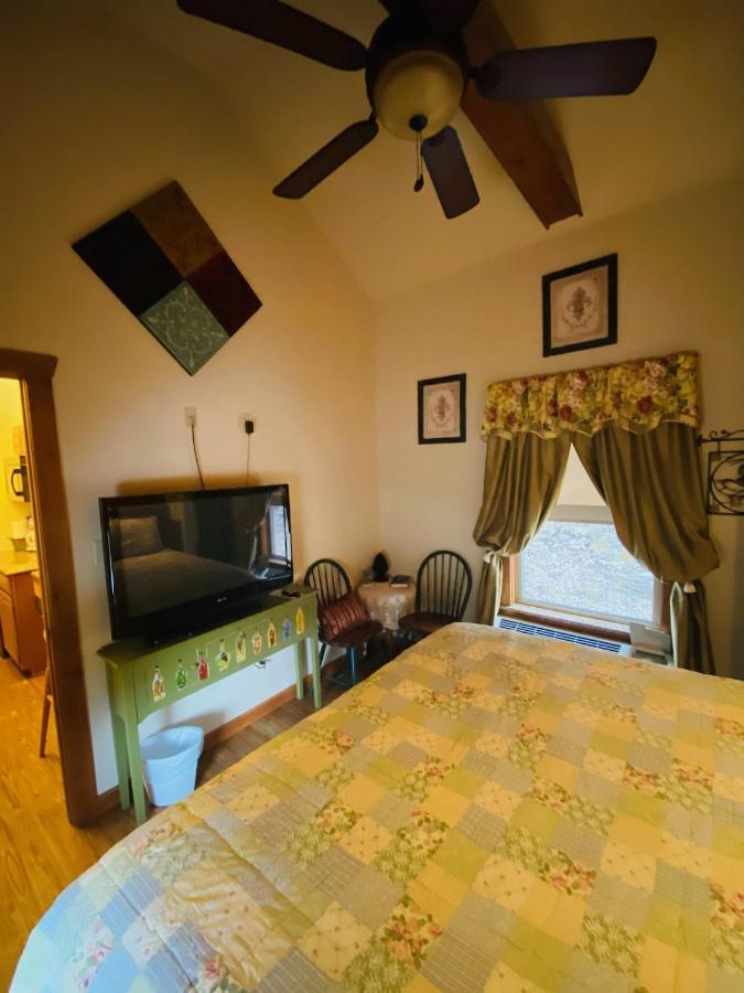 All Seasons Treehouse Village Eureka Springs Exterior foto